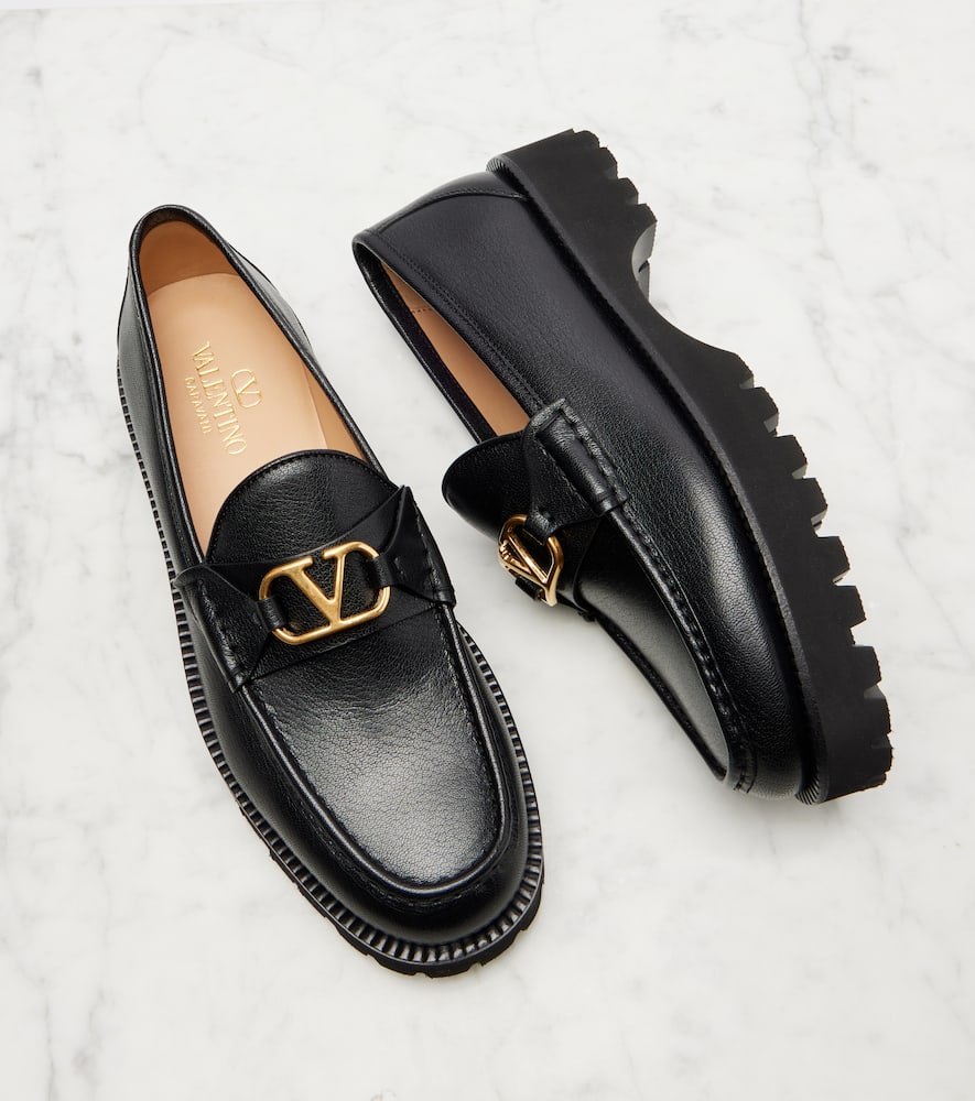 VLogo leather platform loafers