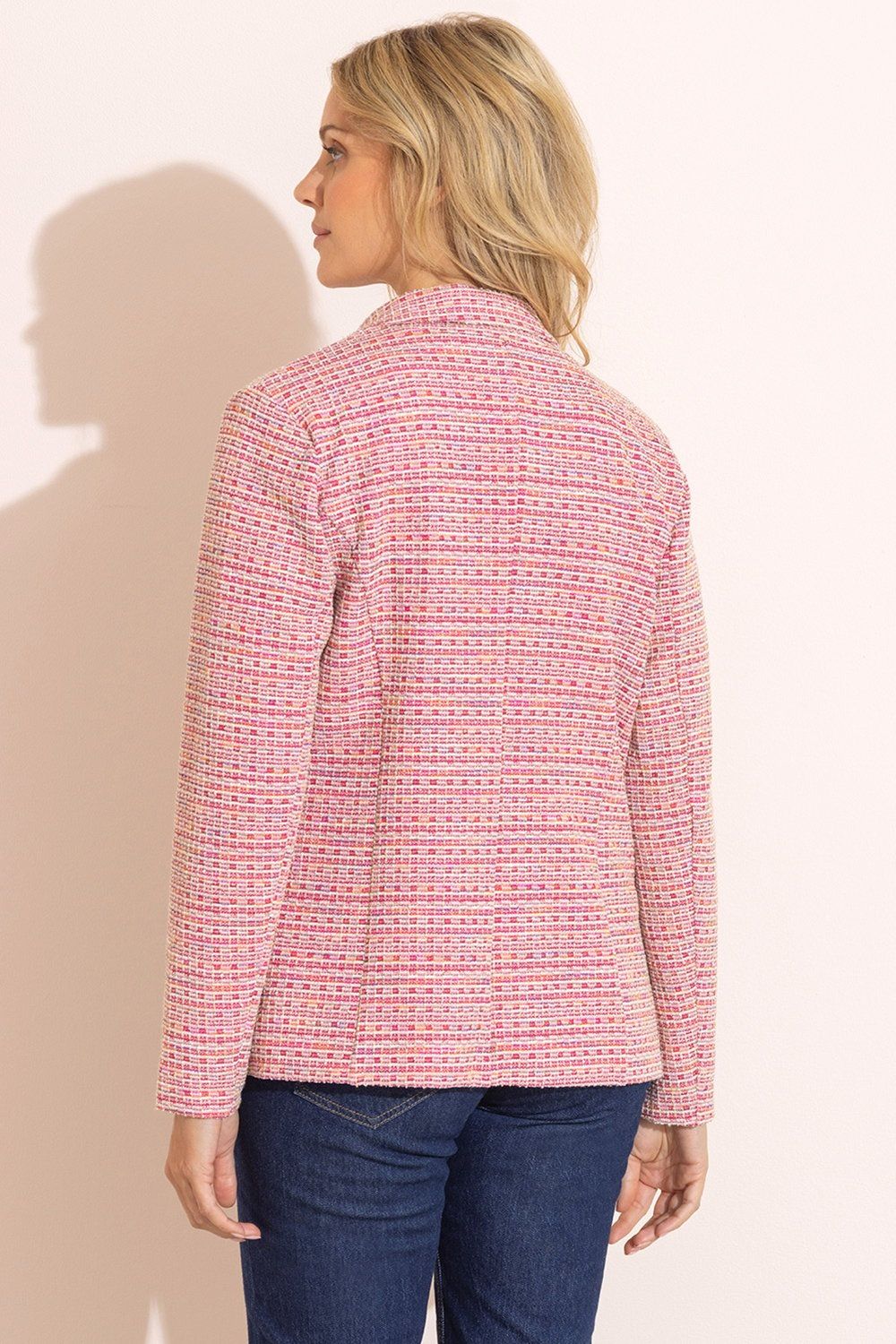 Klass. Boucle Fitted Blazer In Pink