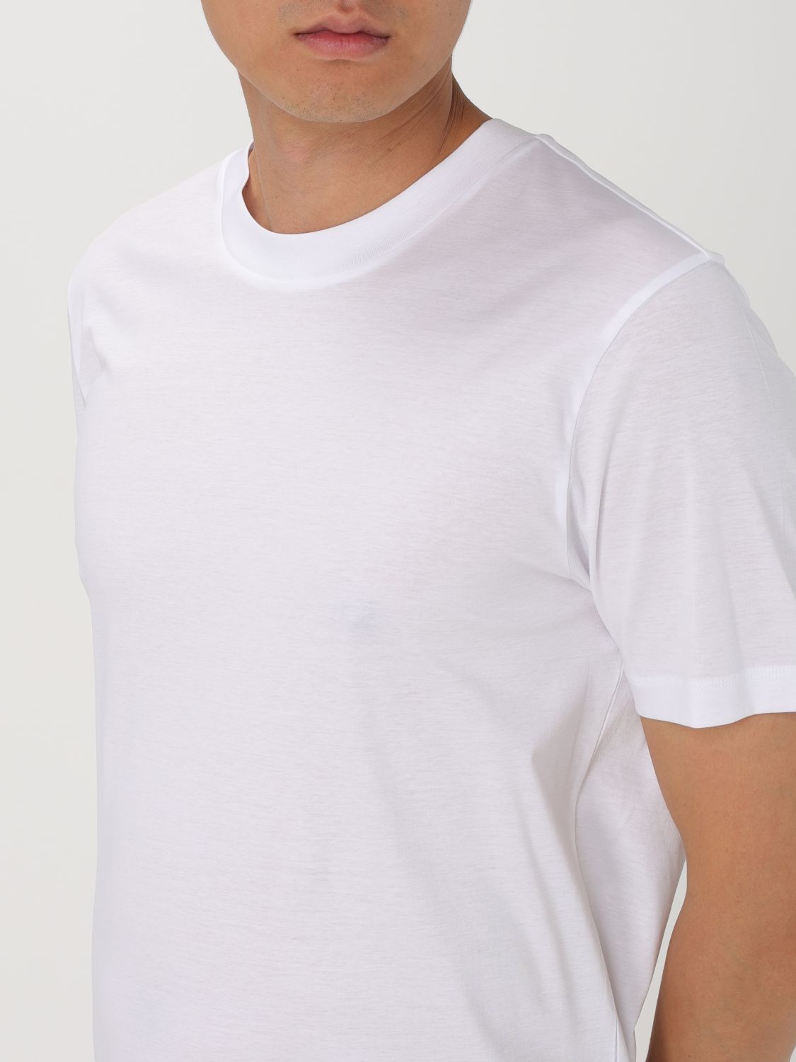 T-Shirt Men color White