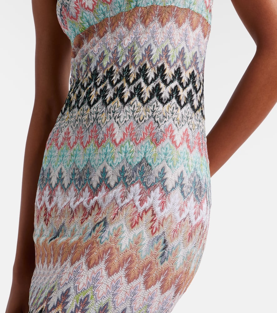 Sequined knitted lamé gown