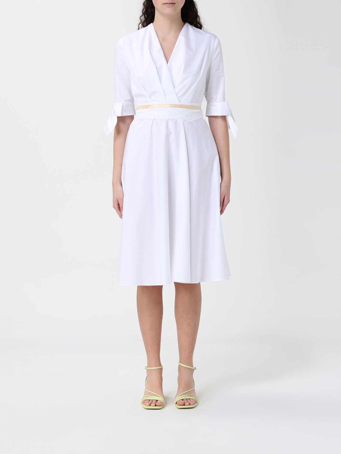 Dress Woman color White
