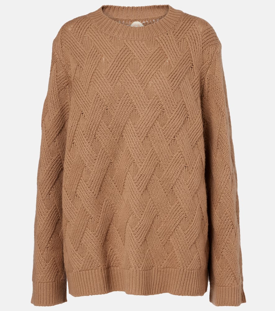 Oversized wool and cashmere sweater