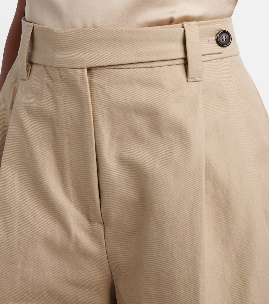 Cotton and linen shorts