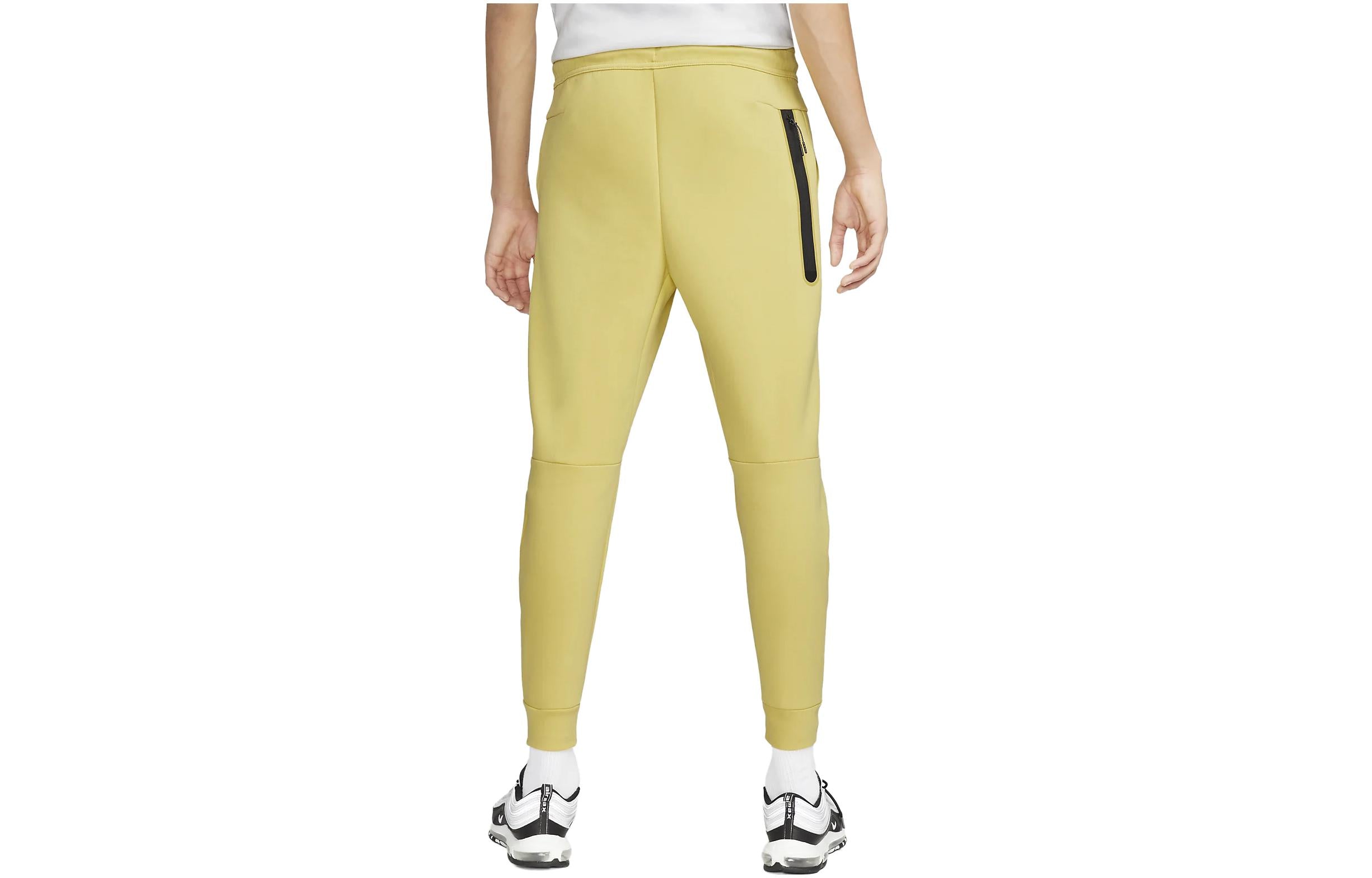 Sportswear Tech Fleece Joggers 'Saturn Gold'