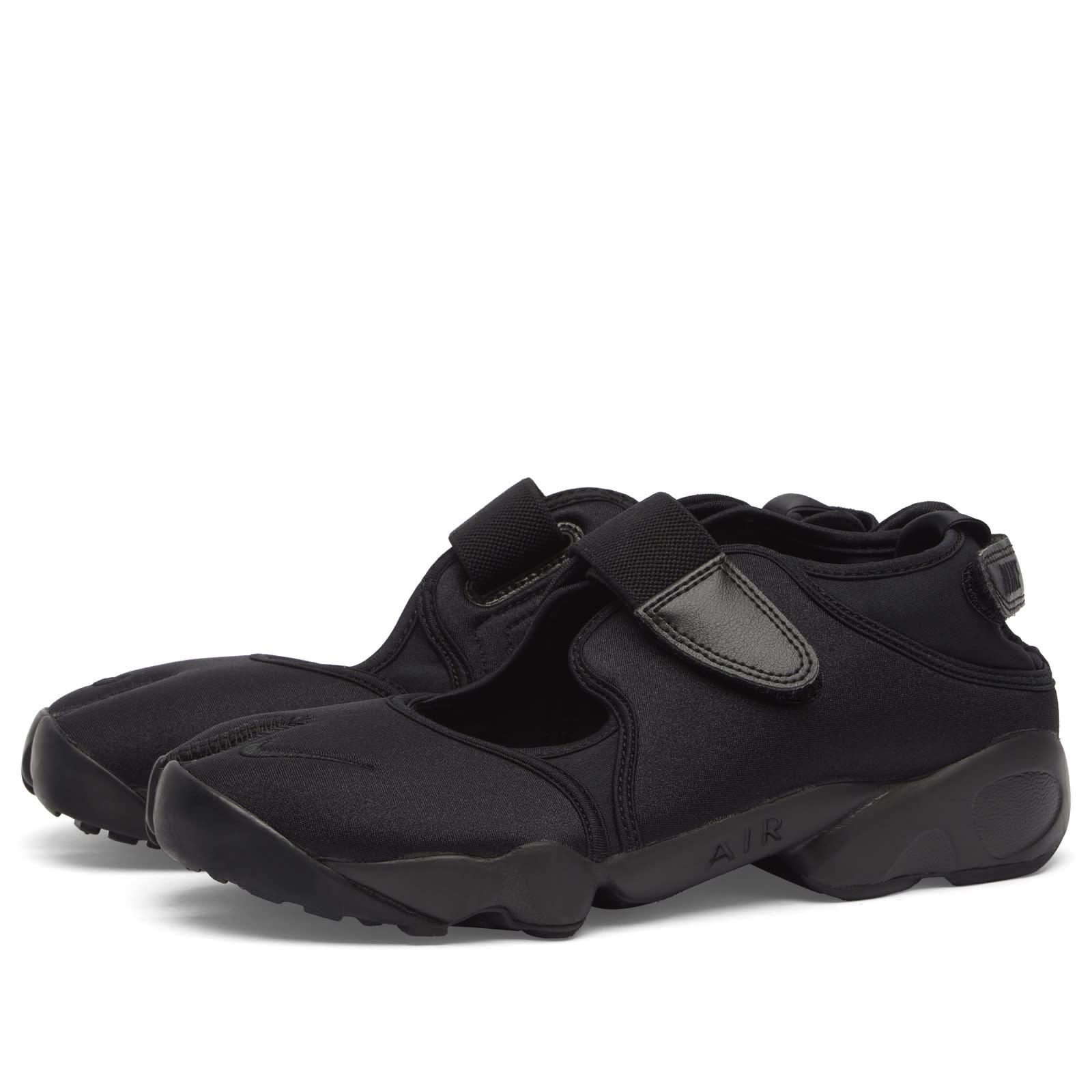Women's Air Rift TRK3 Sneaker in Black