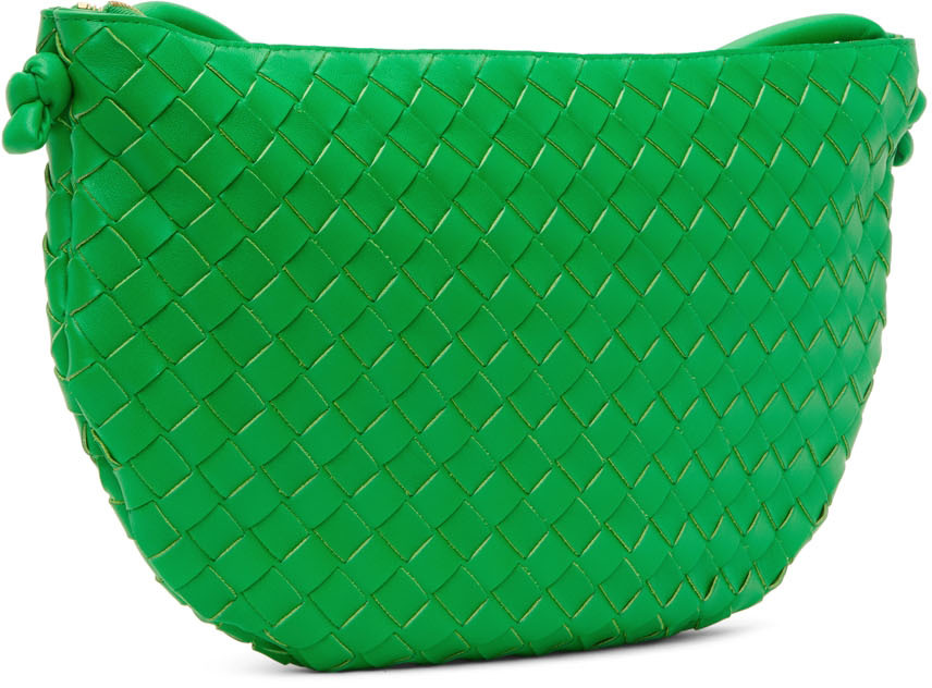 Green turn pouch