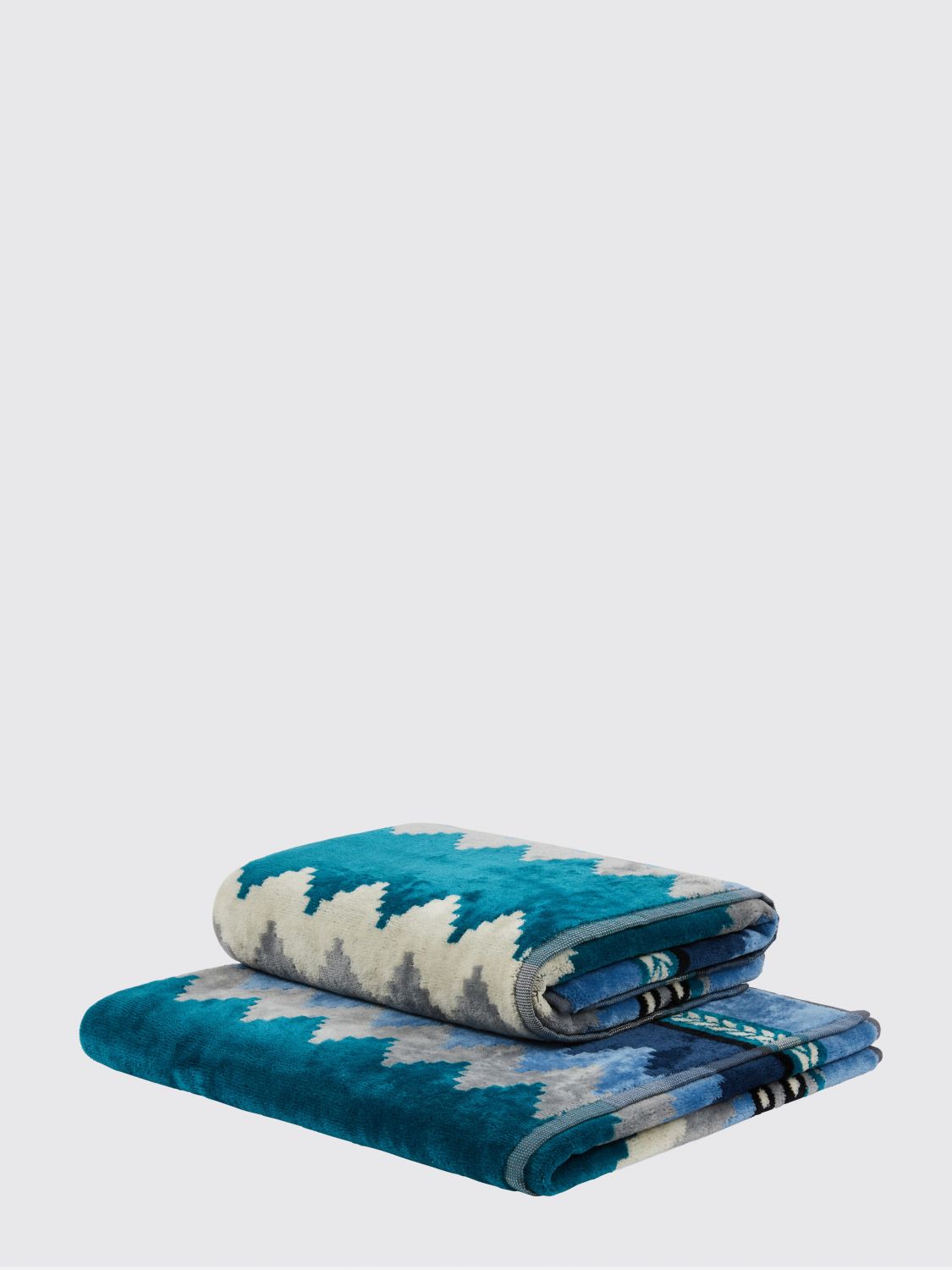 Bath And Beach Towels Lifestyle color Blue