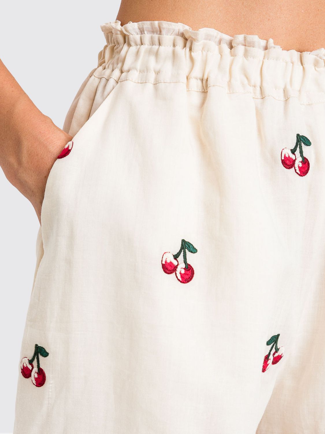 Shorts Woman color Cherry