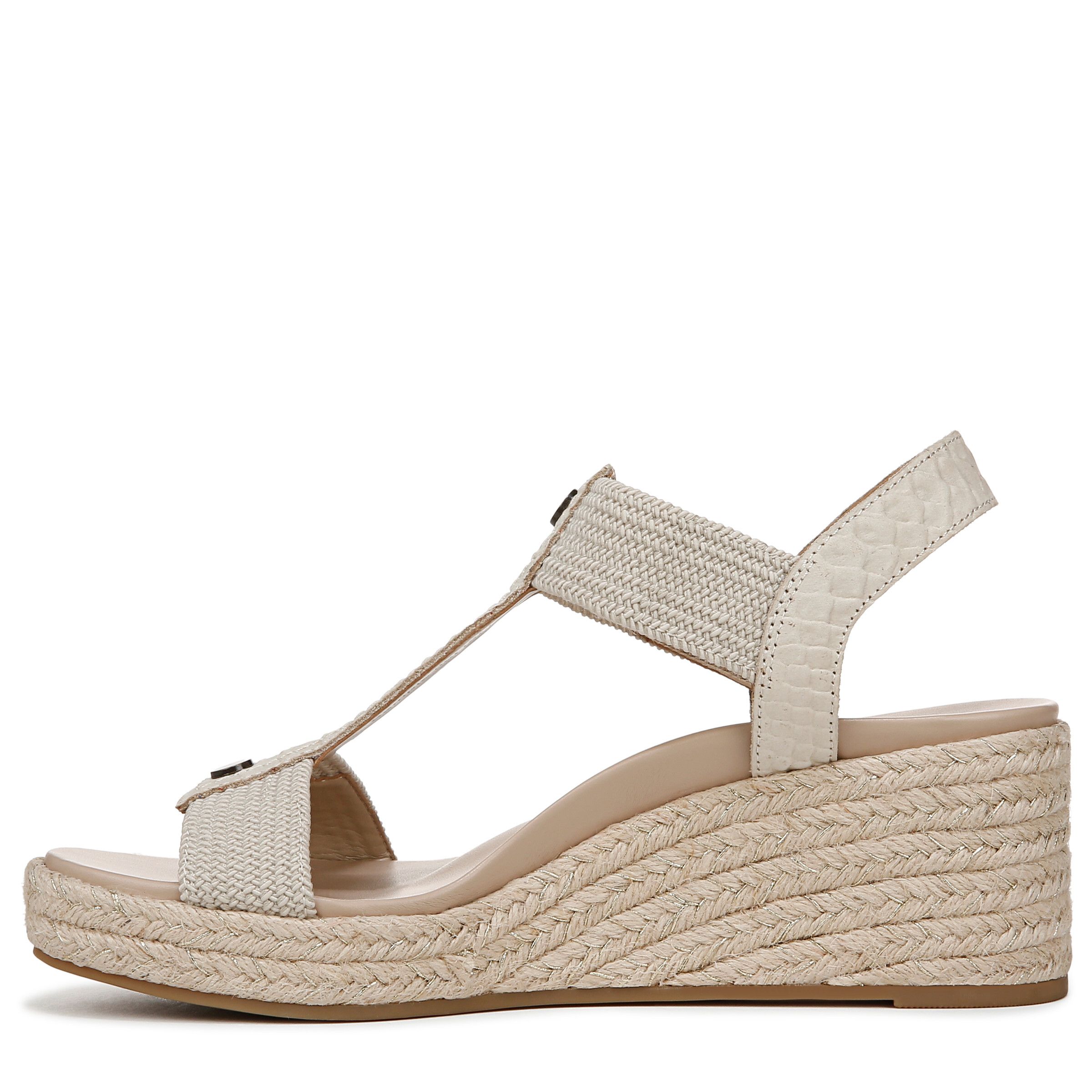 Vionic Calera Sandals In Crea