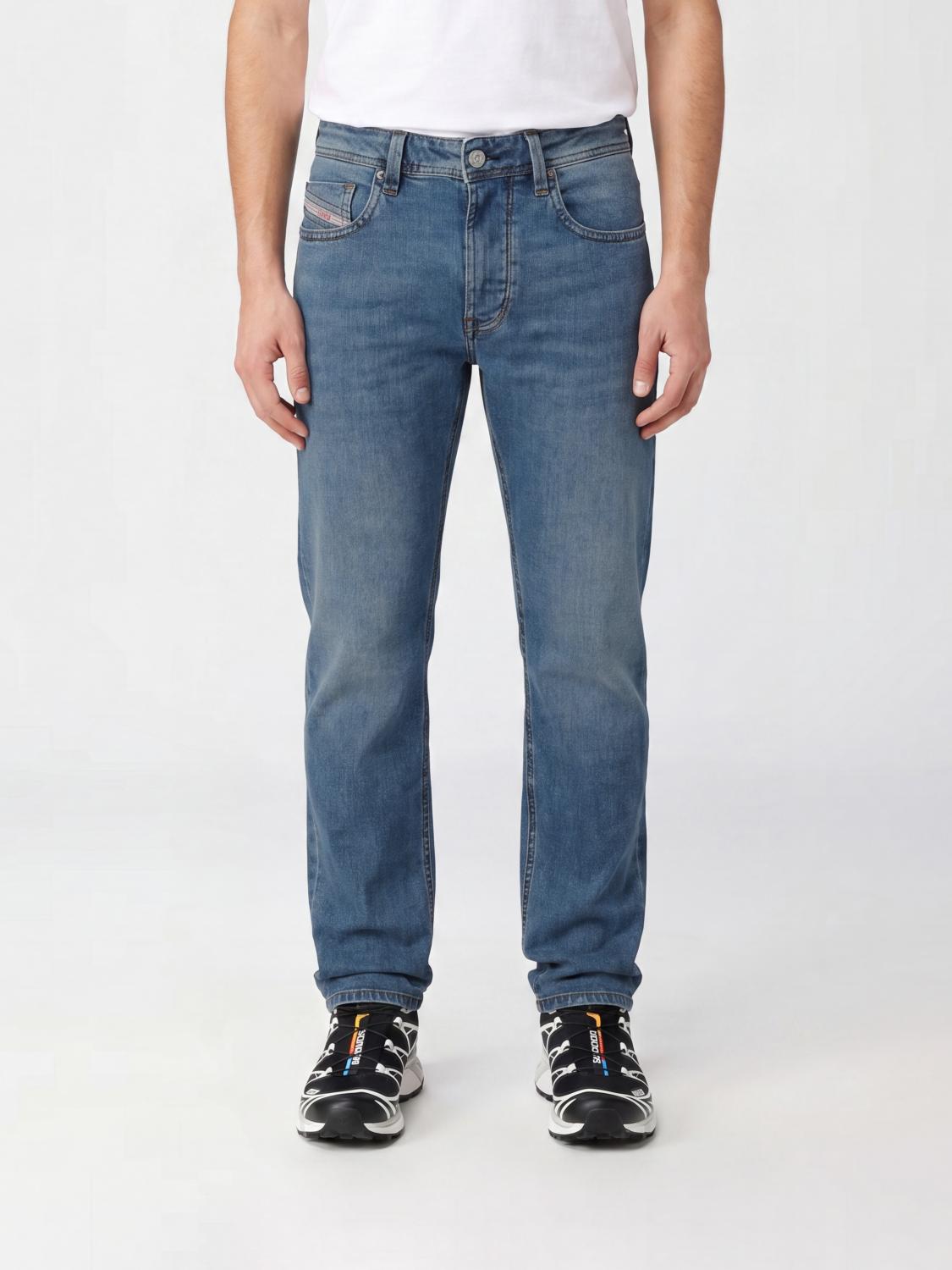 Jeans Men color Gnawed Blue