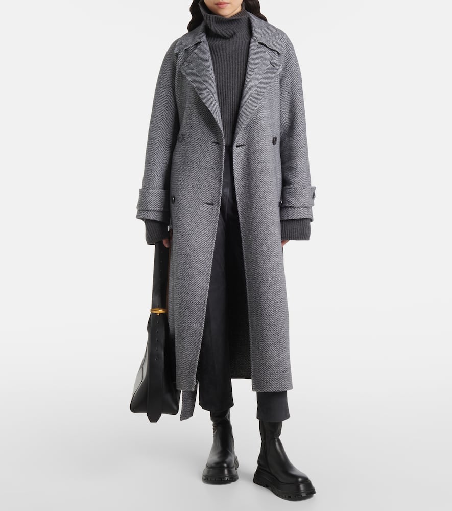New Navarre virgin wool coat