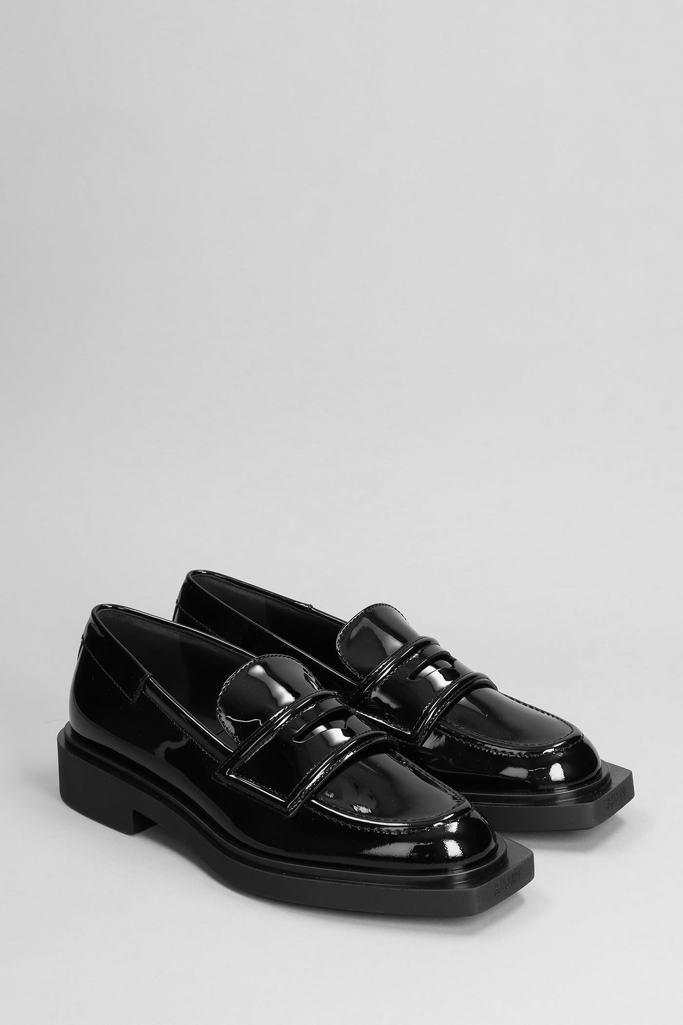 Viola 020 Loafers In Black Patent Leather