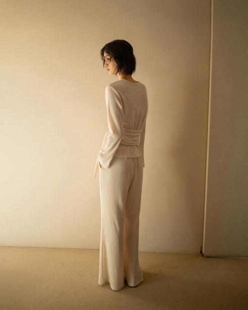EASE WRAP TOP