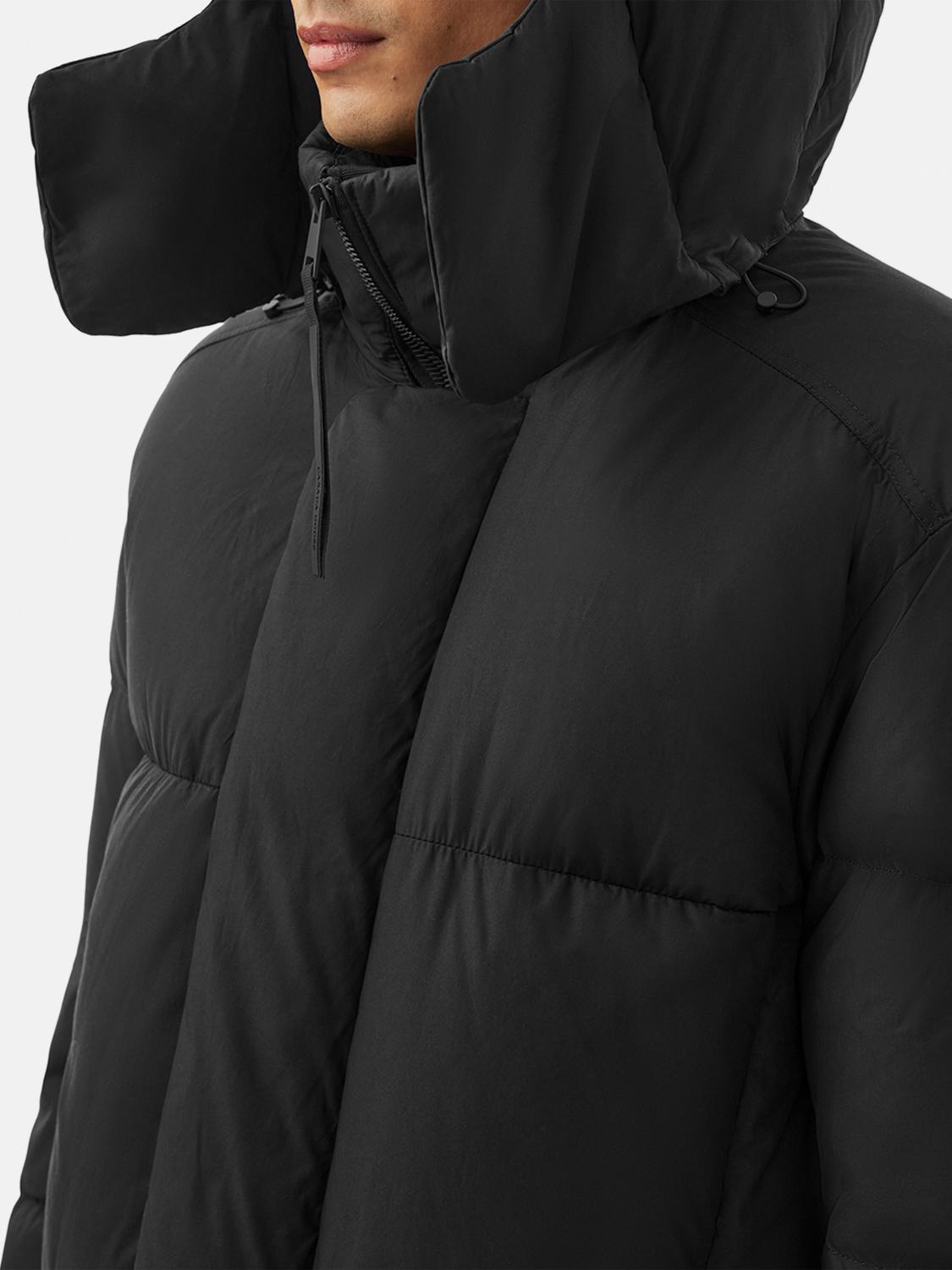 Coat Men color Black