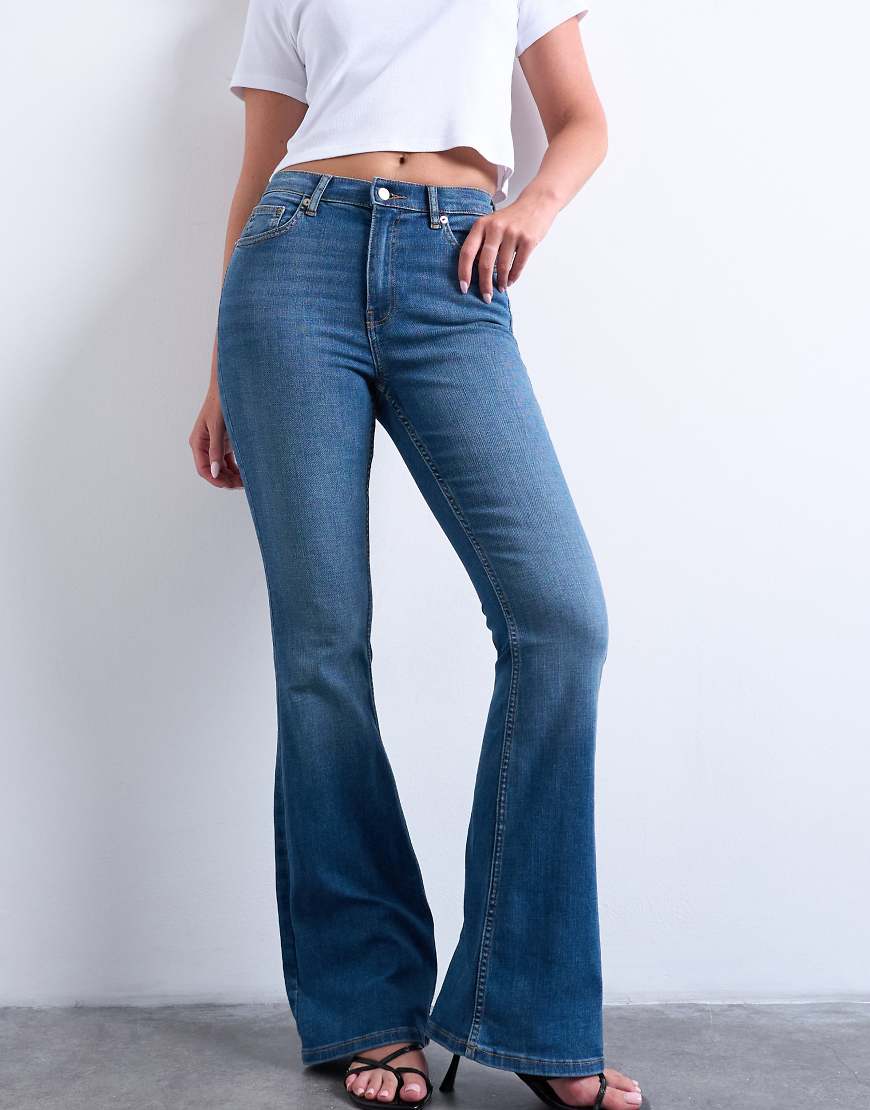 Jamie Flare high rise jeans in mid blue