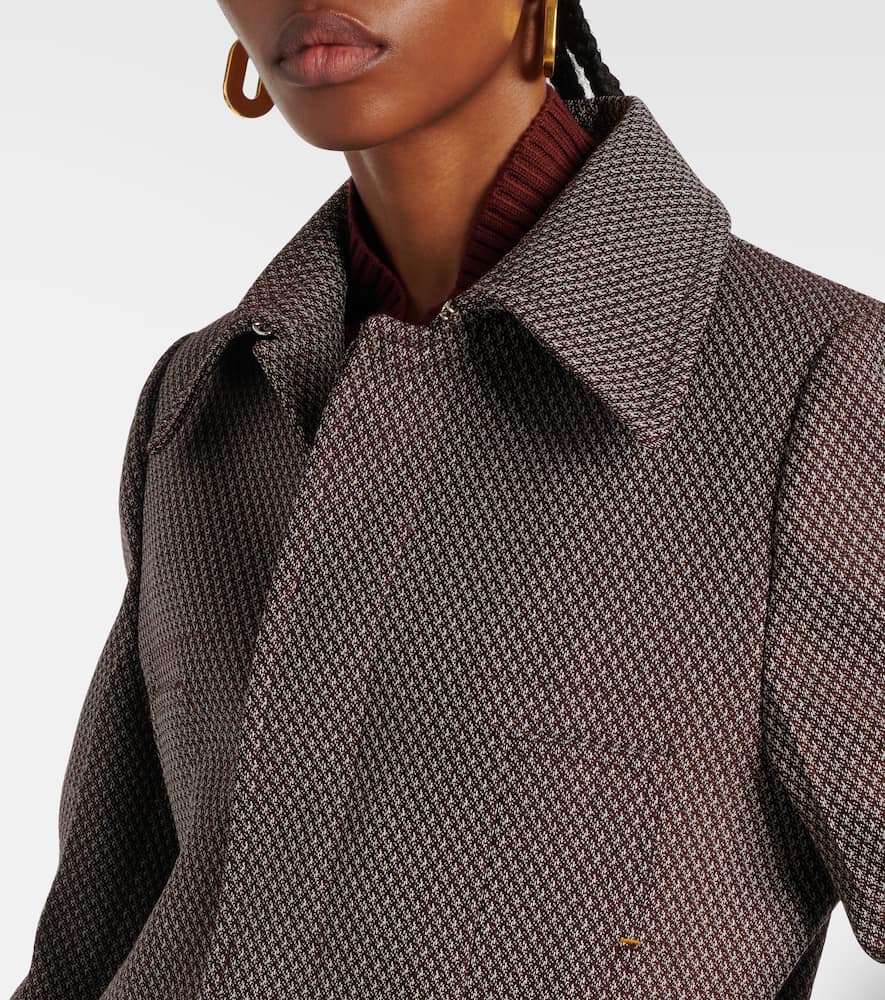 Tailored virgin wool coat
