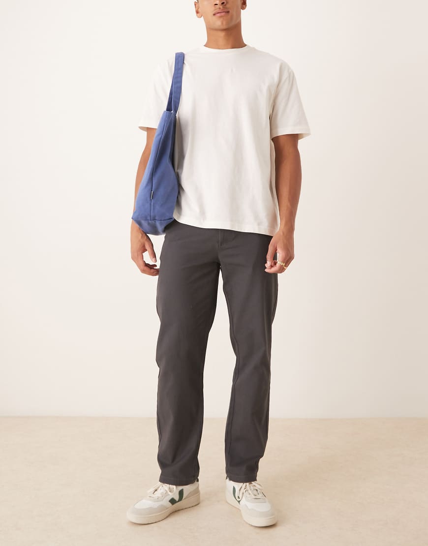 Straight chinos in charcoal-Grey