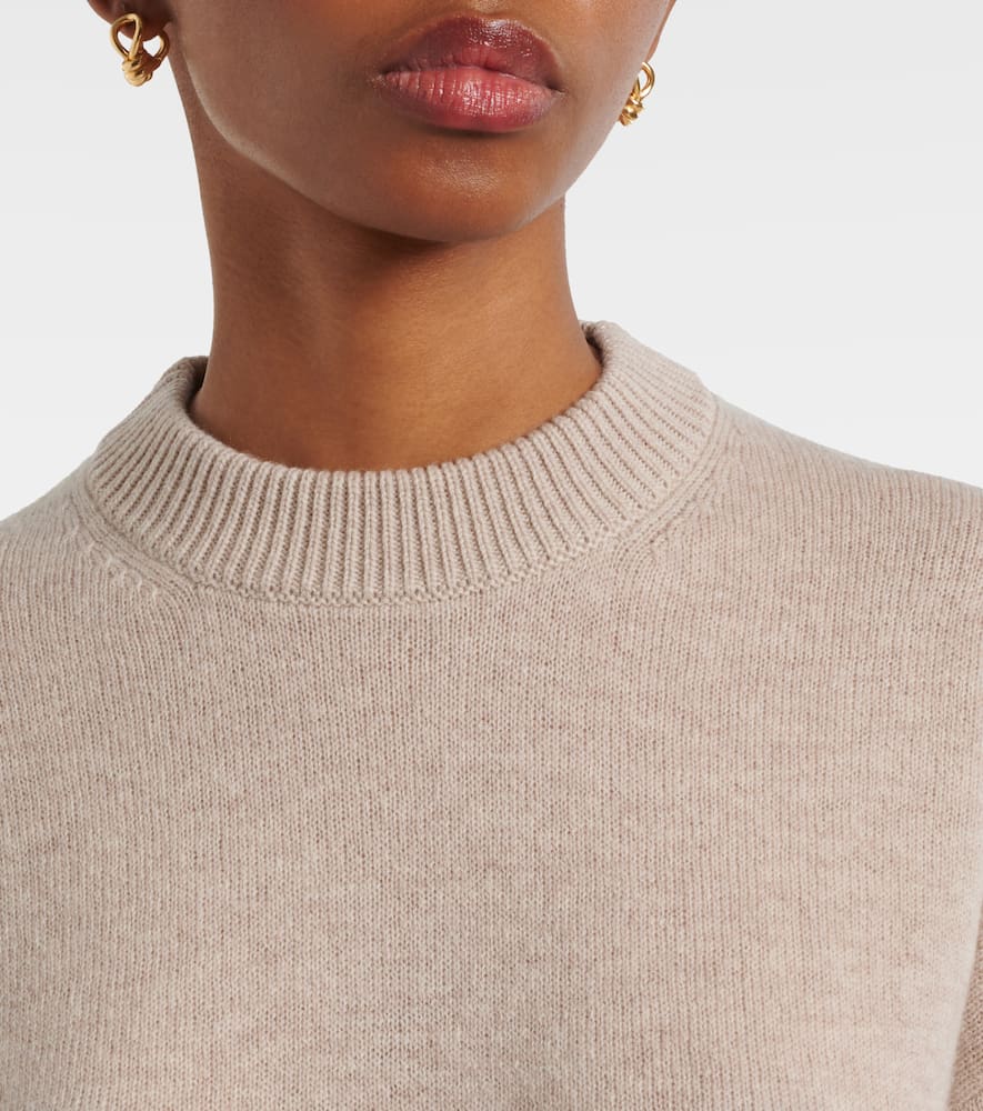 Wool and cashmere sweater