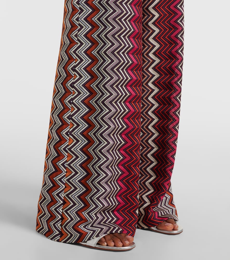 Wide-leg pants