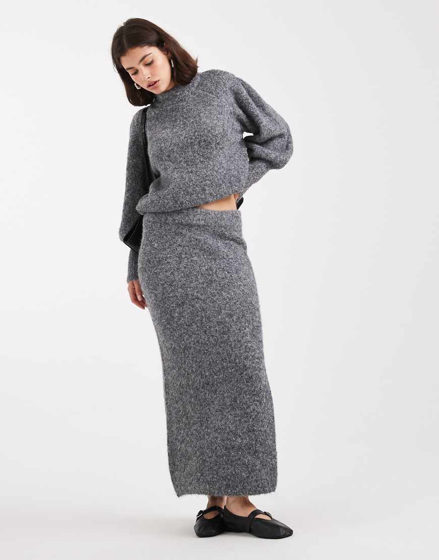 Fluffy maxi skirt co-ord in charcoal-Grey
