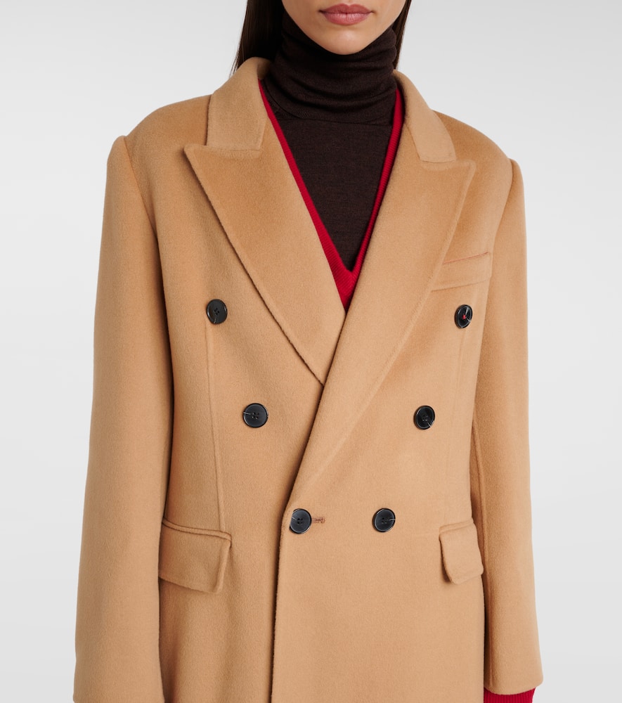 Wool and cashmere coat