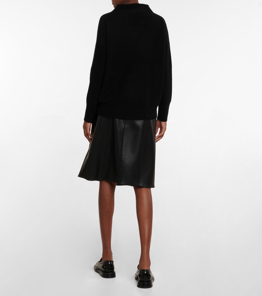 Cashmere sweater