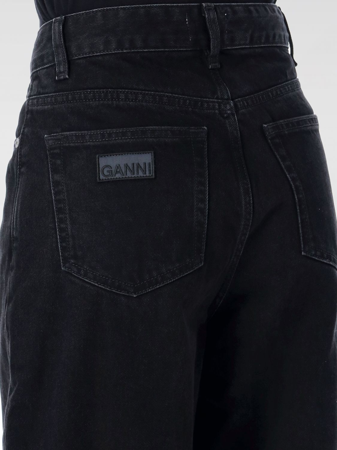 Cropped-leg jeans - Black