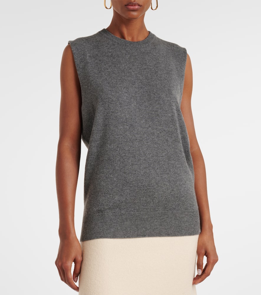 Cashmere sweater vest