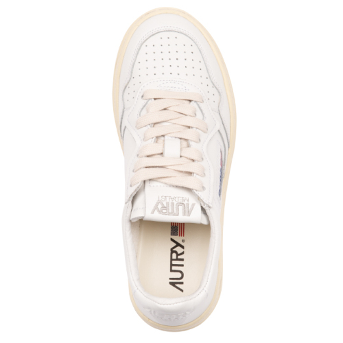 Medalist low-top sneakers
