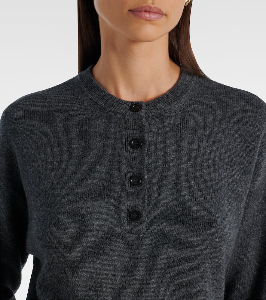 Wool and cashmere sweater
