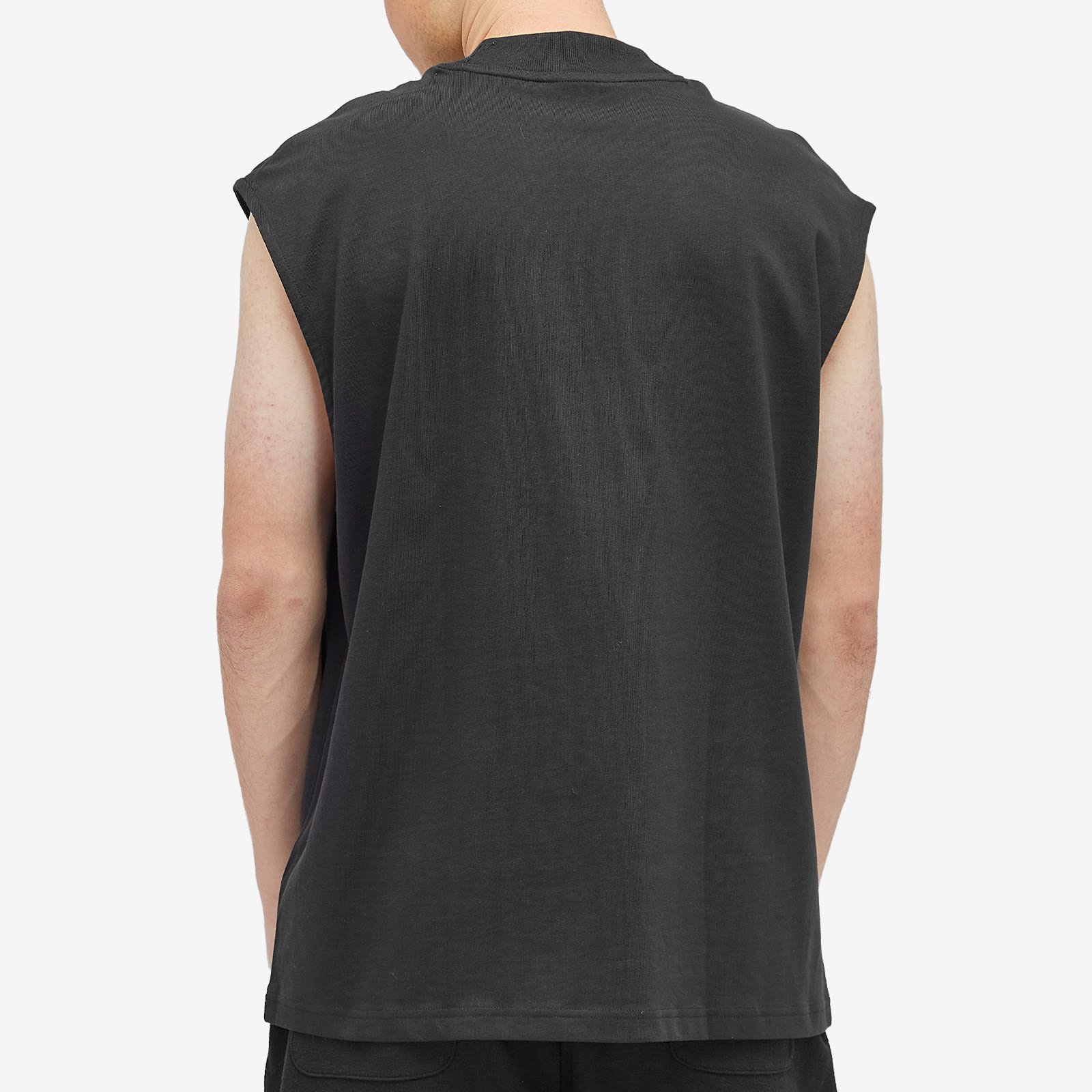 Men's Basketball Sleeveless T-Shirt in Black