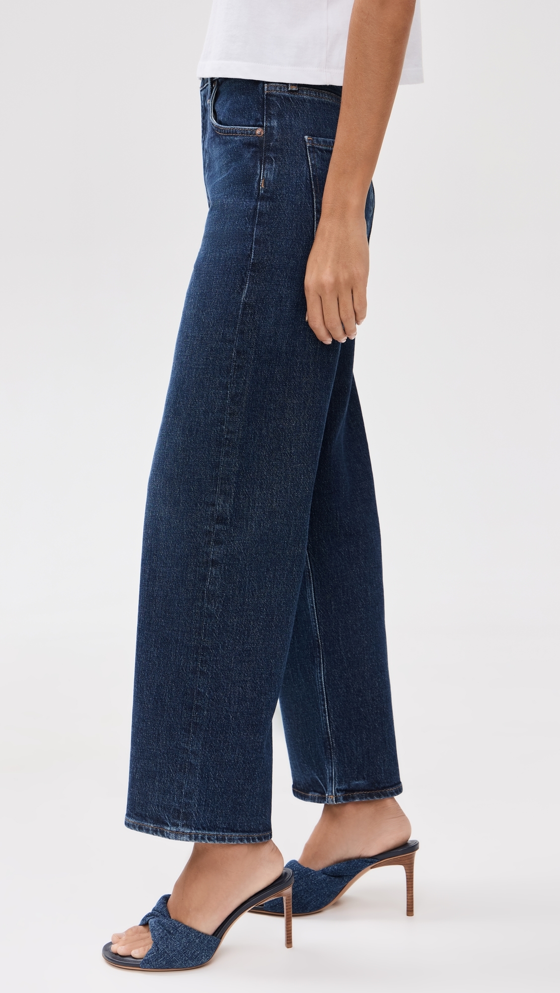 Ren: High Rise Wide Leg Jeans Echo