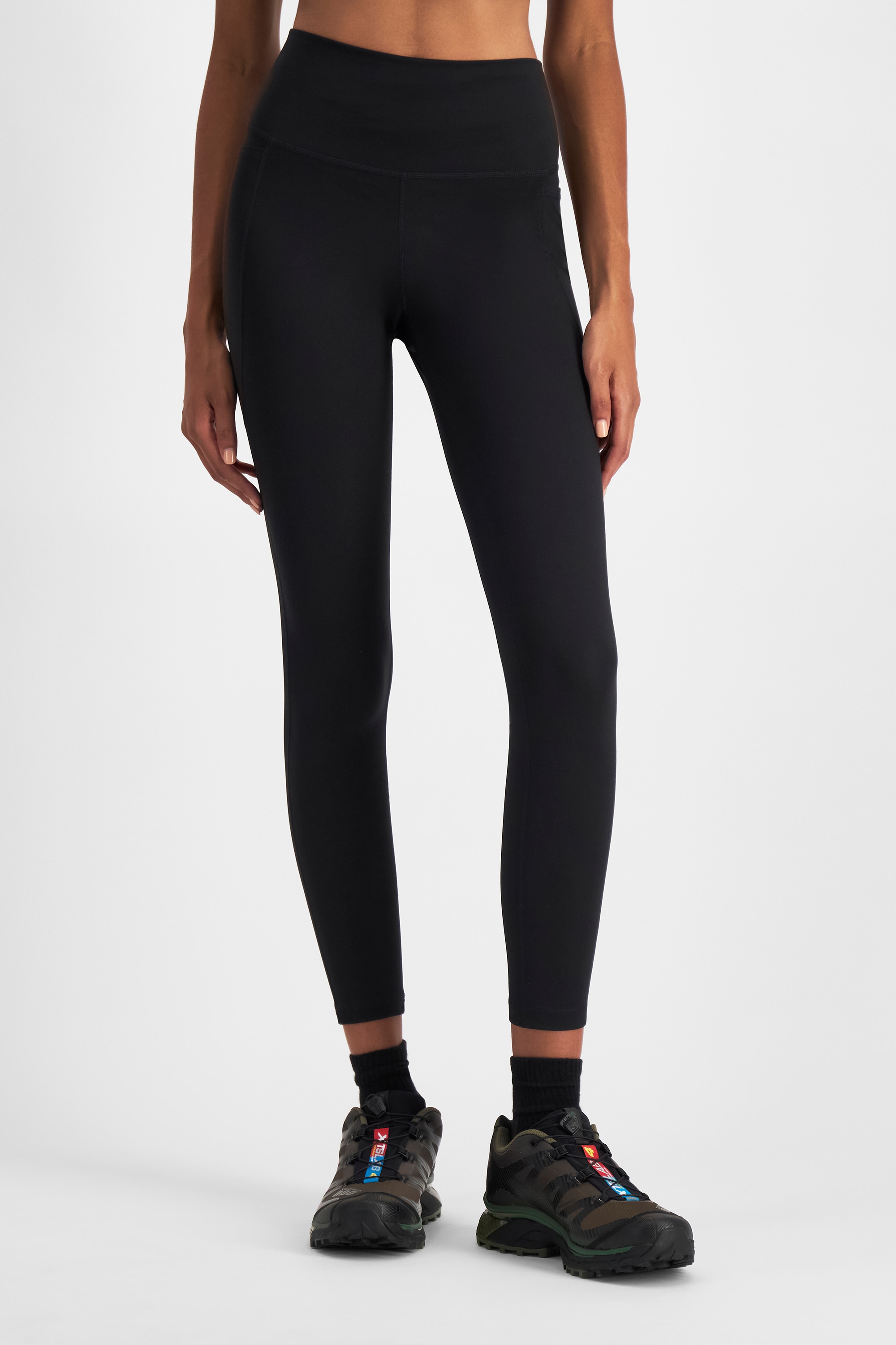 Women's Move Recycled Pocket Legging in Nu Black