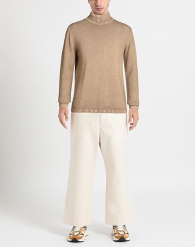 Man Turtleneck Camel