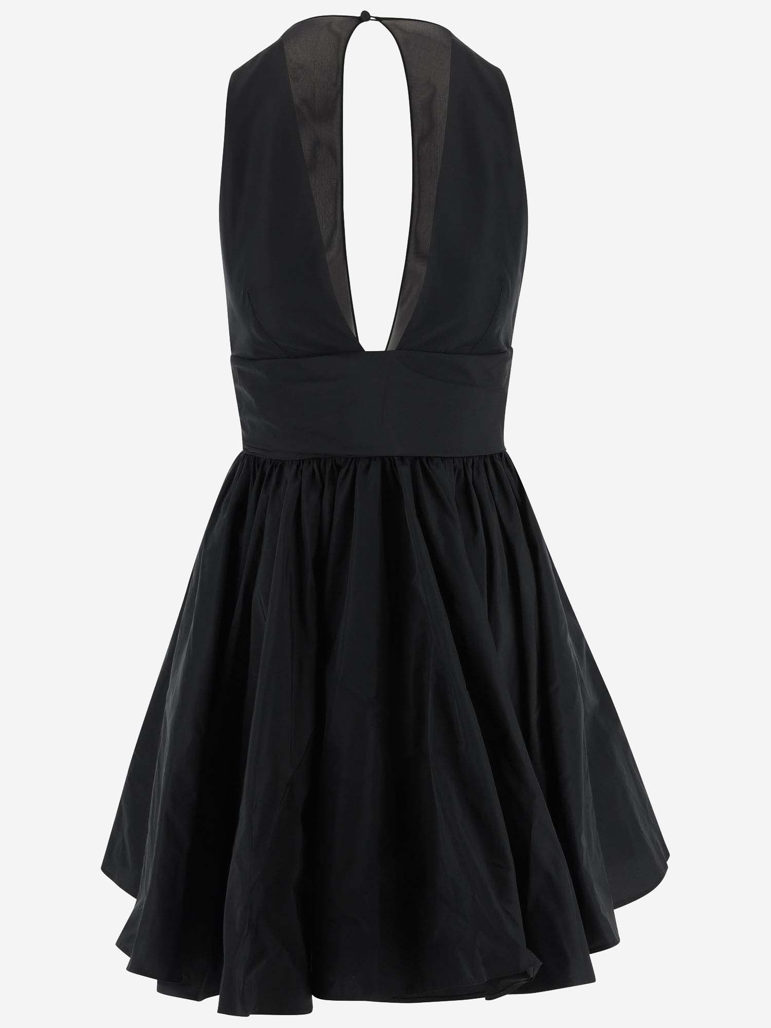 V-neck pleated dress - Black