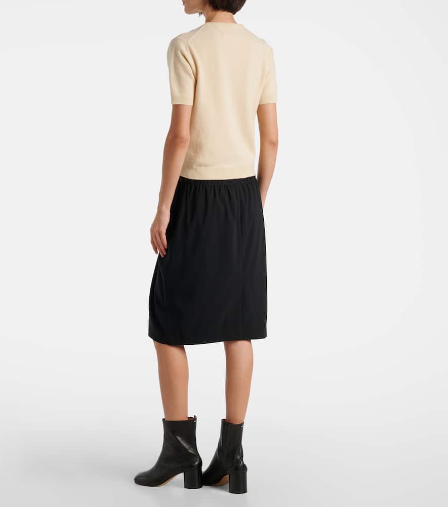 Four Stiches virgin wool top