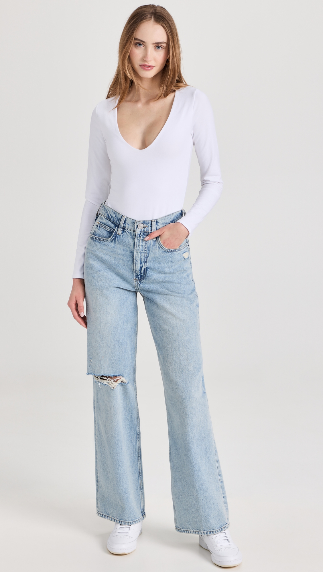 Ambitionist 여성 Weekender Deep V Thong Bodysuit White