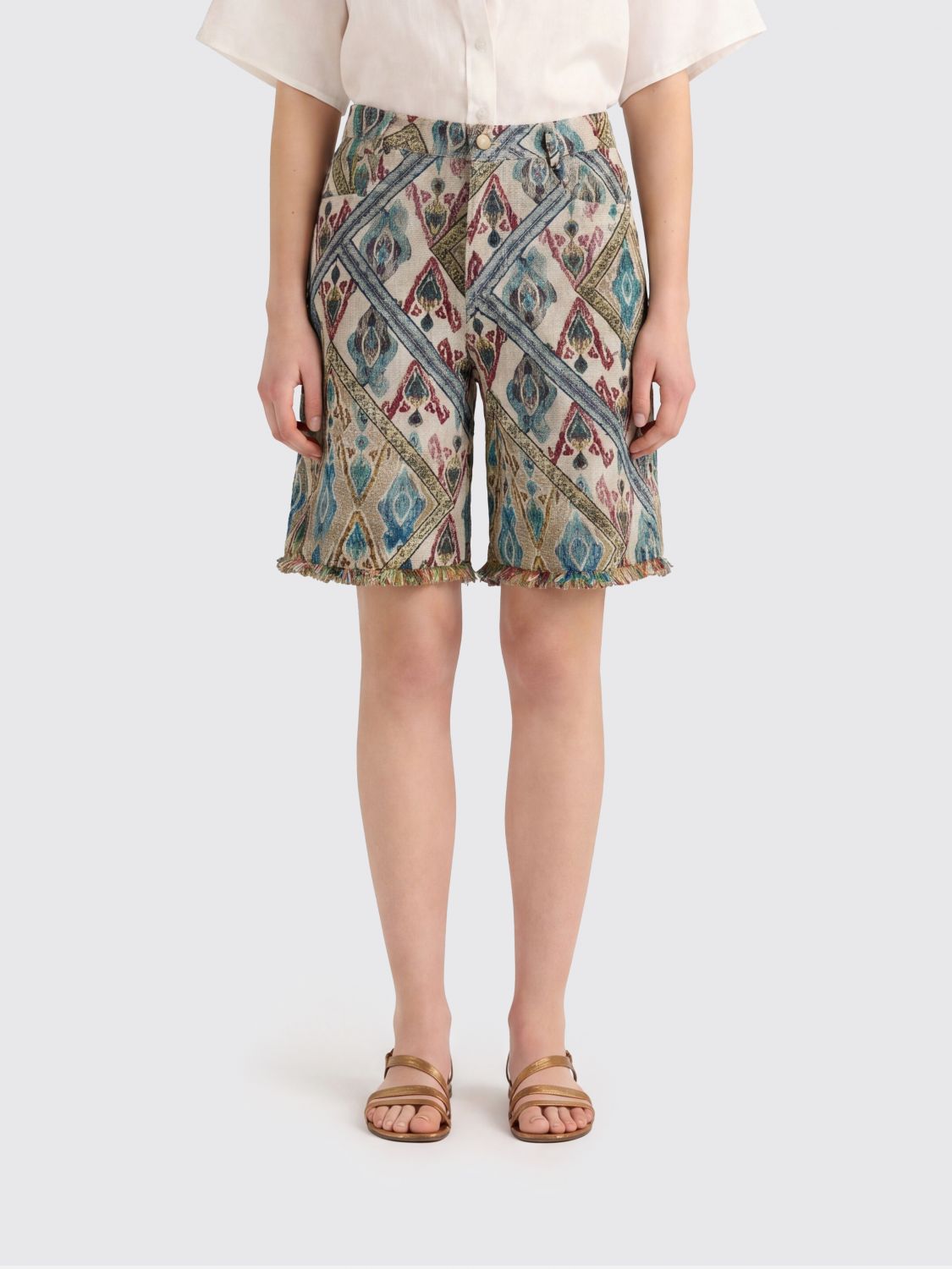 MOMONÌ Shorts Woman color Avion