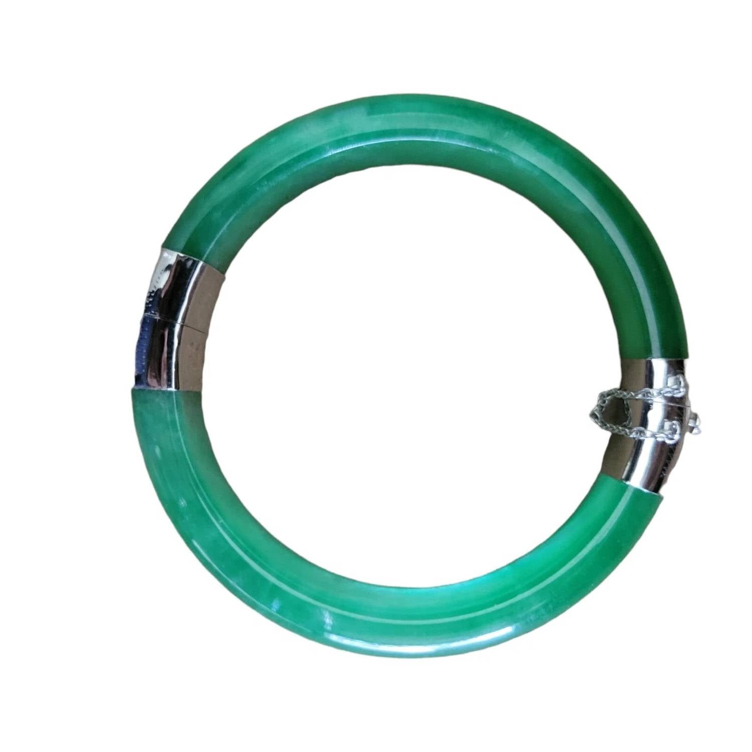 Bridge Cultured Pearl Bangle 2.75" In Jade