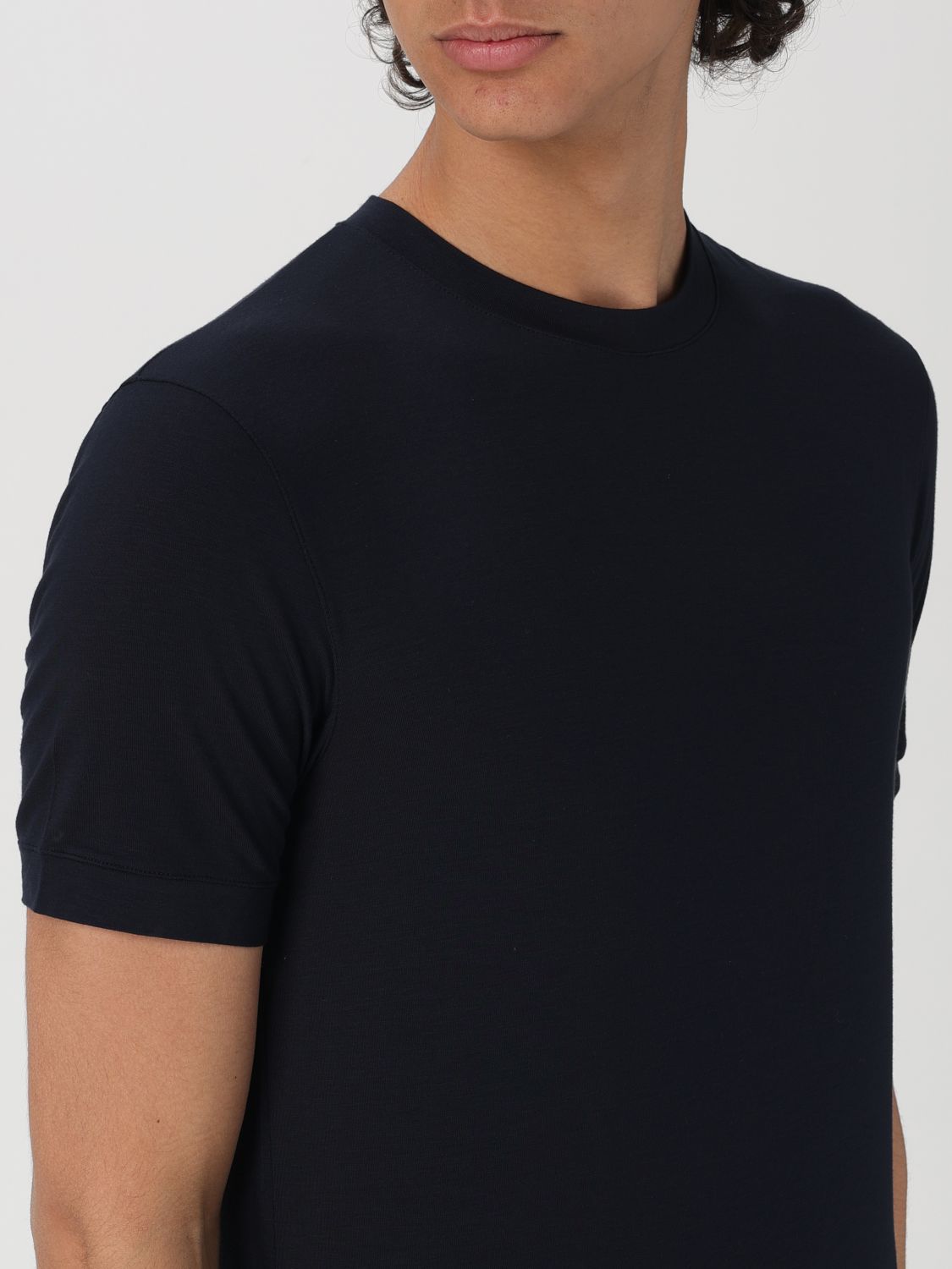 T-Shirt Men color Navy