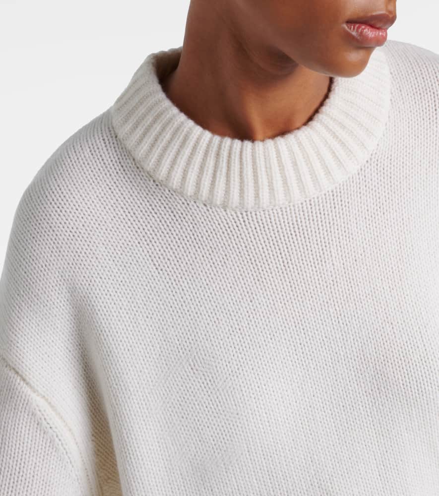 Sony cashmere sweater