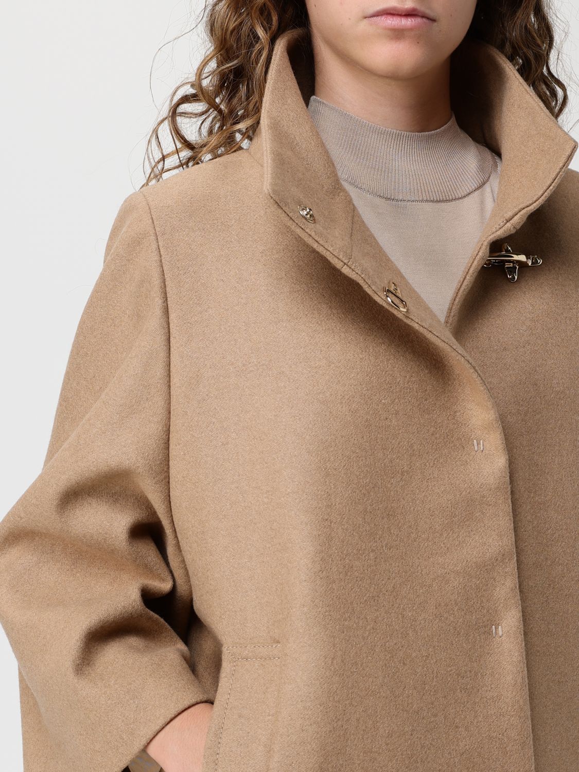 Coat Woman color Camel