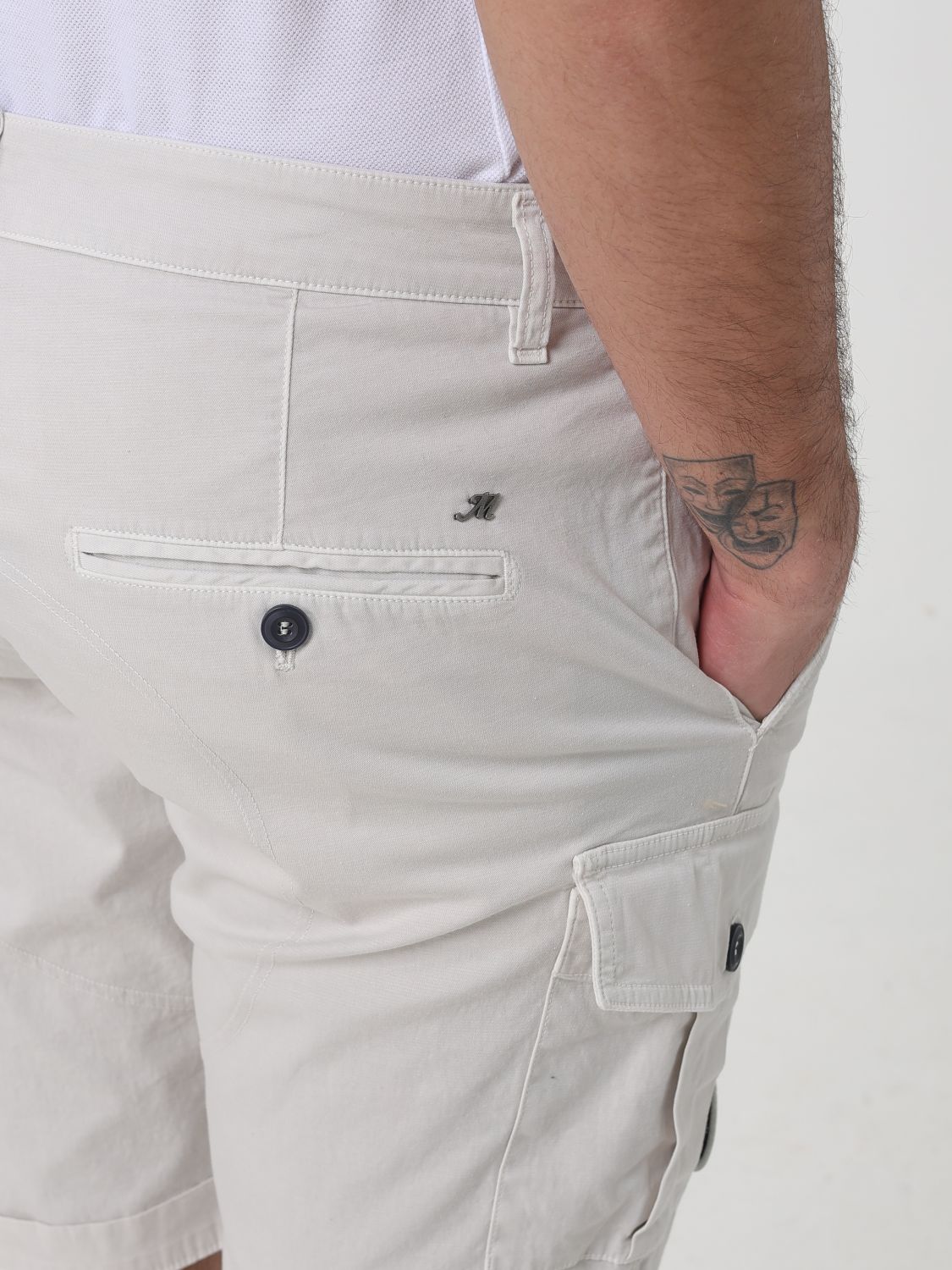 Shorts Men color White