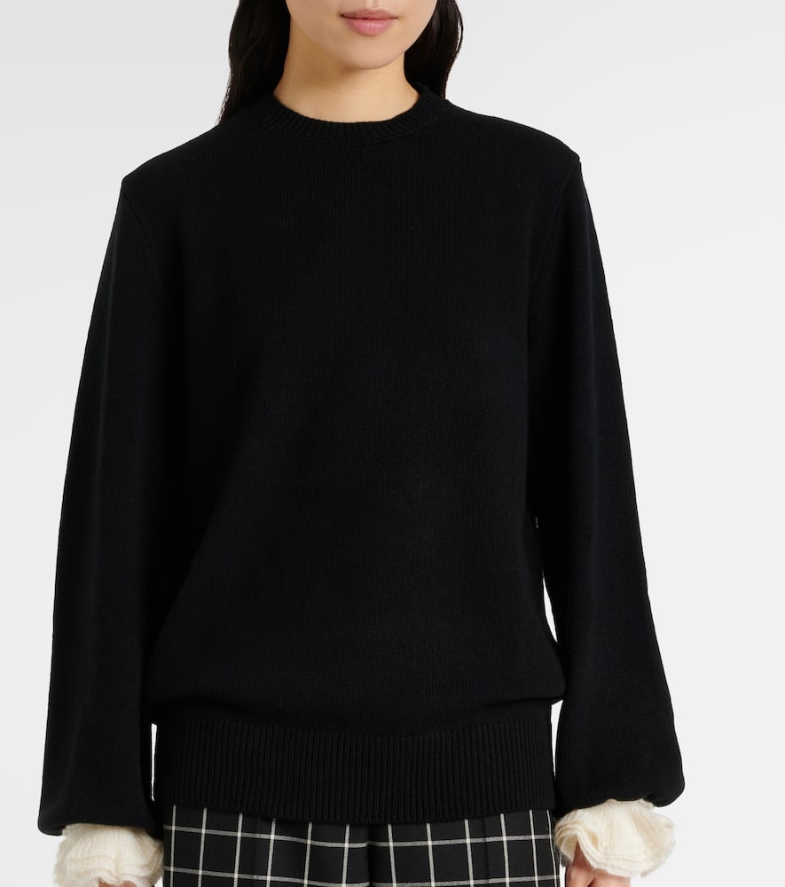 Virgin wool sweater