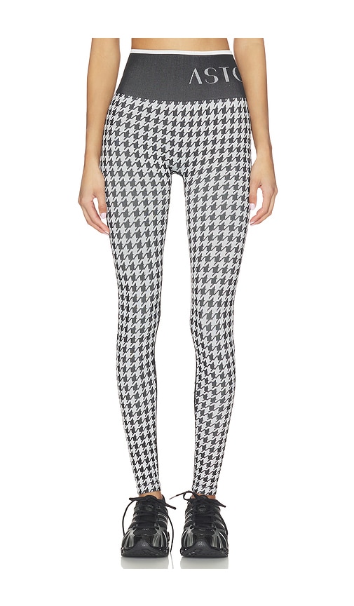 Astoria Seamless Knit Legging in Black,White. - XS also in S, M
