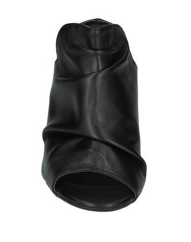 Woman Sandals Black Size 6 Leather