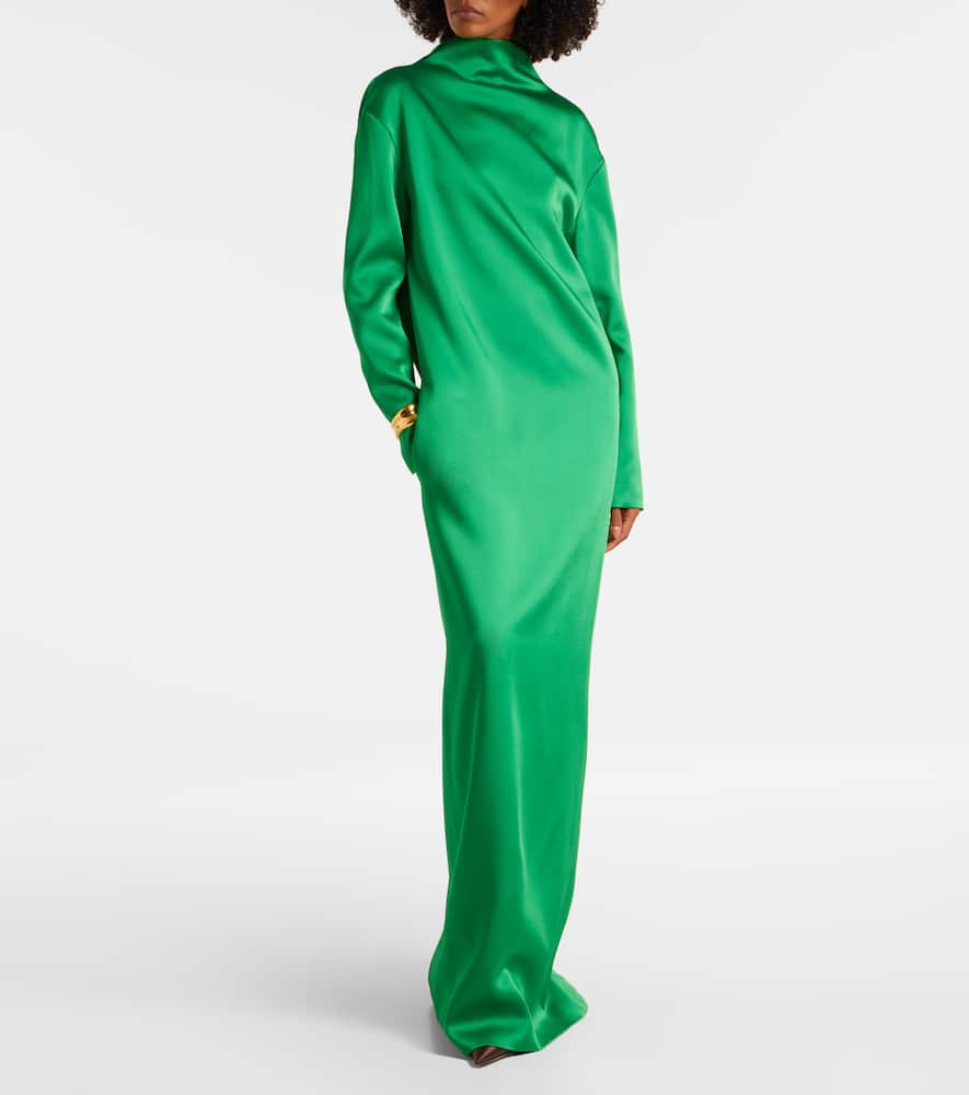 Crêpe satin gown