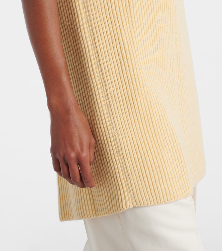 Oversized ribbed-knit wool vest