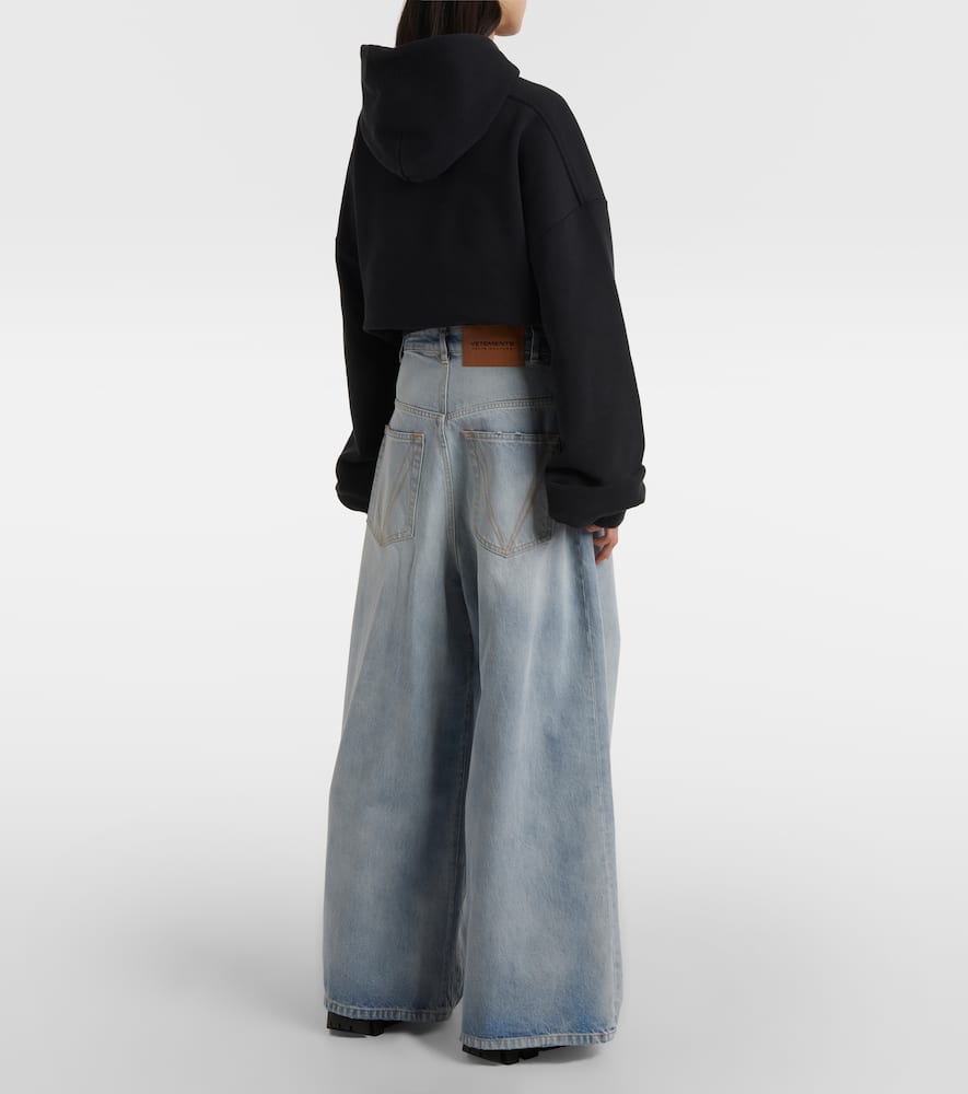 Oversized wide-leg jeans