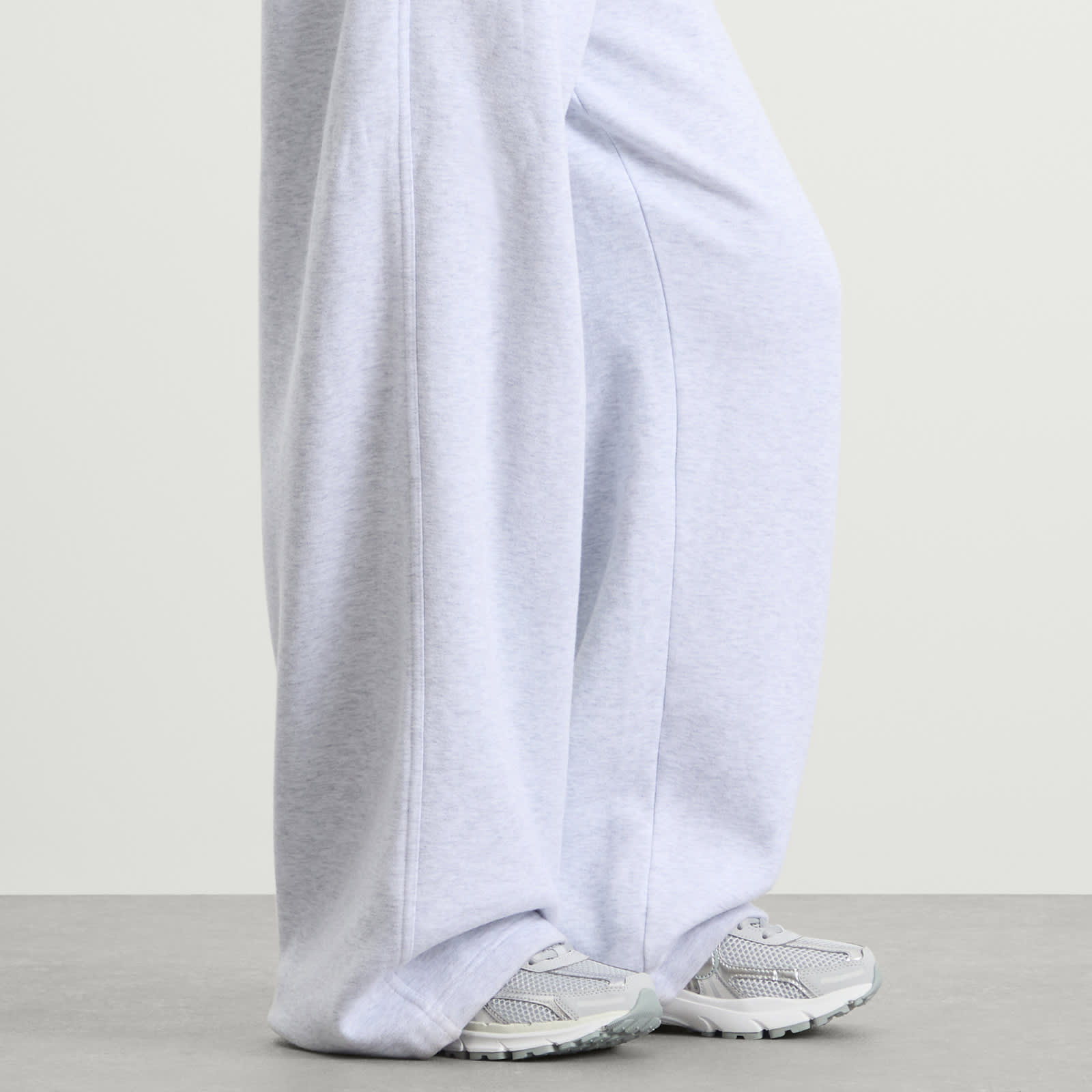 Women's Zoom Vomero Sneaker Grey Fog/Off White/Spruce Aura